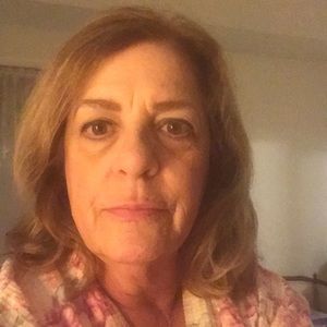 Meet your Posher, Deborah